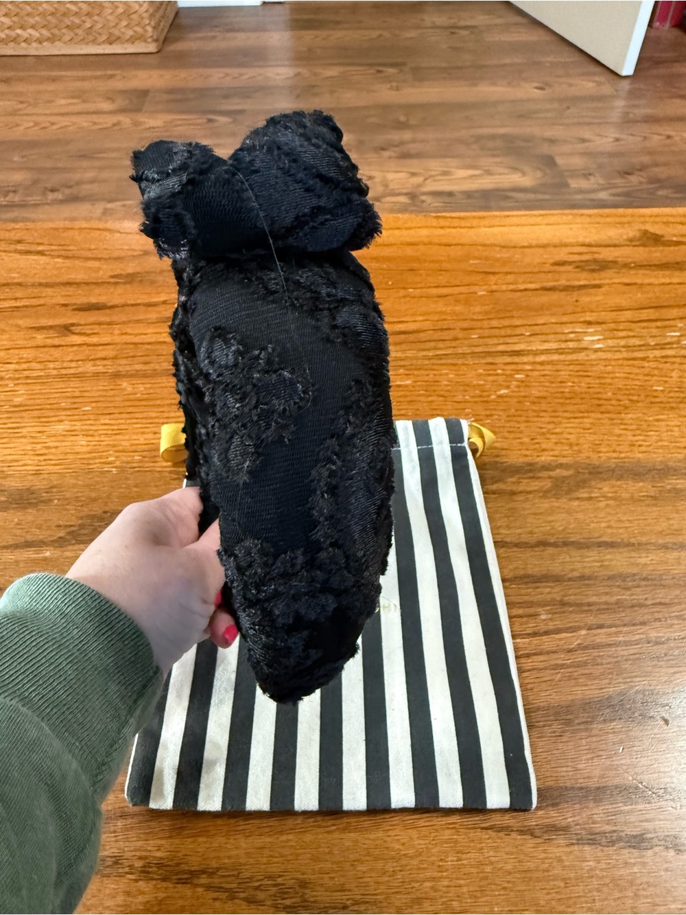Lele Sadoughi Black Knotted Textured Headband - Picture 3 of 5